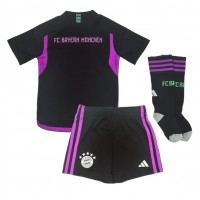 Billiga Bayern Munich Barnkläder Borta fotbollskläder till baby 2023-24 Kortärmad (+ Korta byxor)